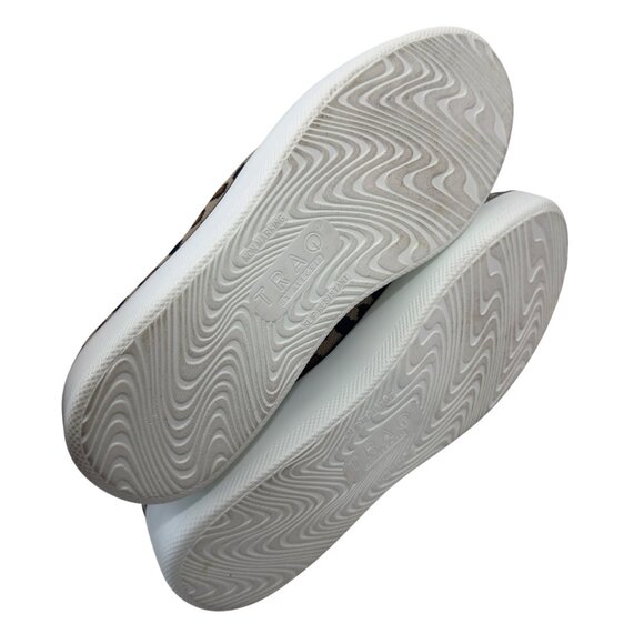 Traq by Alegria Mystic Womens Slip-On Leopard Print Slip On Shoes Size 41 - Picture 6 of 16